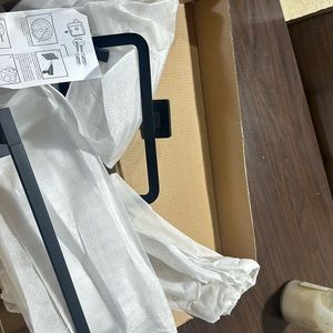 NIB 4pc matte black modern bath hardware